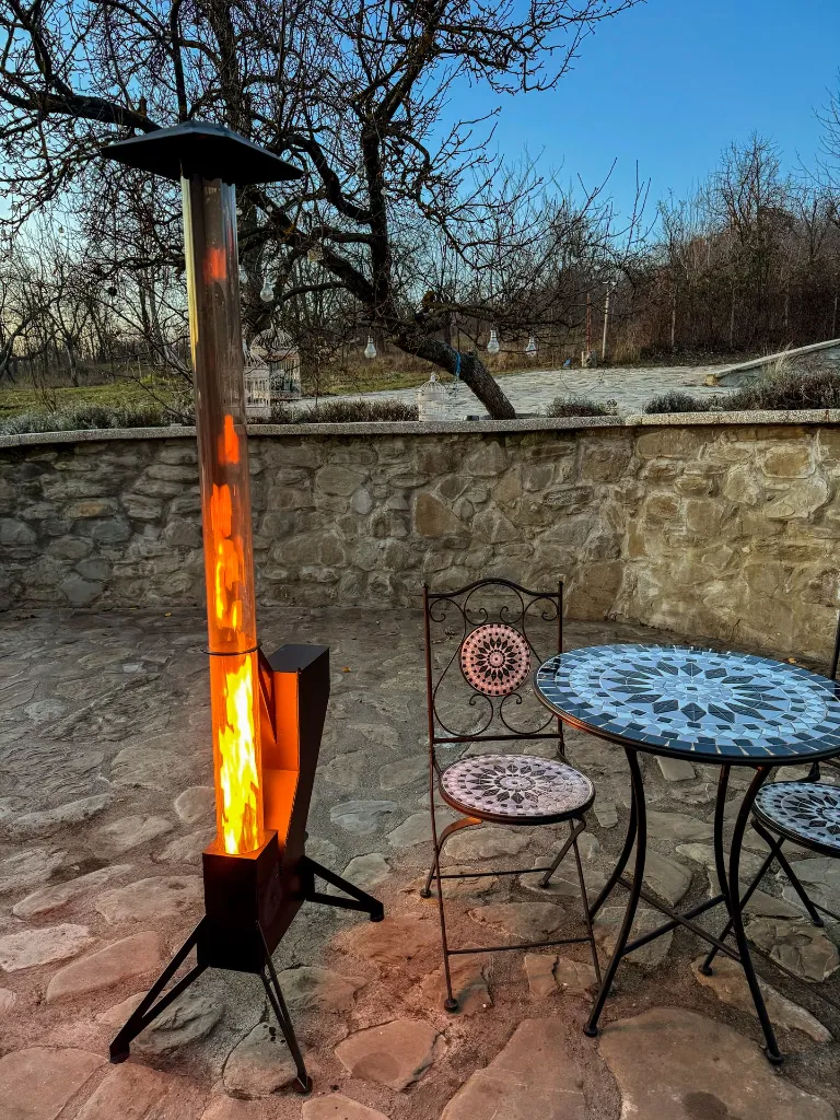 soba-exterior-cu-flacara-verticala-tub-din-sticla-termorezistenta-150-cm-otel-3-mm-18.webp